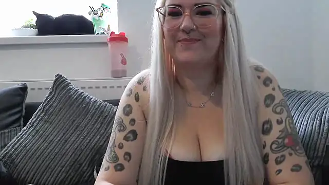 Sizzling Indie36 online show from 09-30-25, 09:37