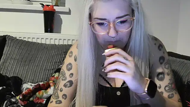 Sizzling Indie36 online show from 10-12-25, 09:38