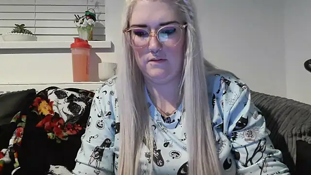 Sizzling Indie36 online show from 10-02-25, 08:34