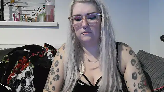 Sizzling Indie36 online show from 10-18-25, 10:12