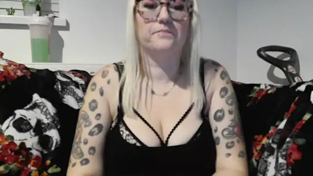 Sizzling Indie36 online show from 11-10-25, 05:40