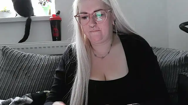 Sizzling Indie36 online show from 10-02-25, 08:18