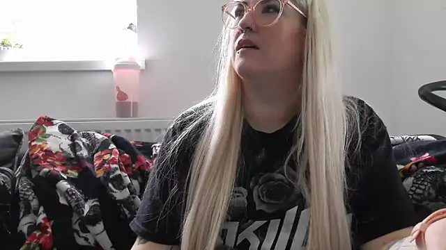 Sizzling Indie36 online show from 10-09-25, 10:05