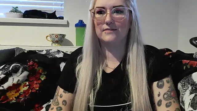 Sizzling Indie36 online show from 09-28-25, 05:20