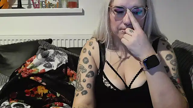 Sizzling Indie36 online show from 10-19-25, 11:07