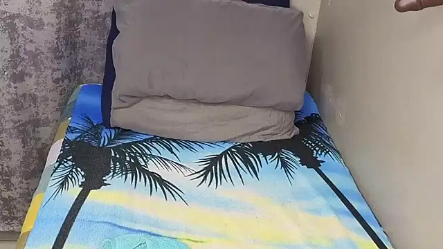 Snapshot of spicybootie chatting on 03-13-26, 04:39 spicybootie online show from 03-13-26, 04:39