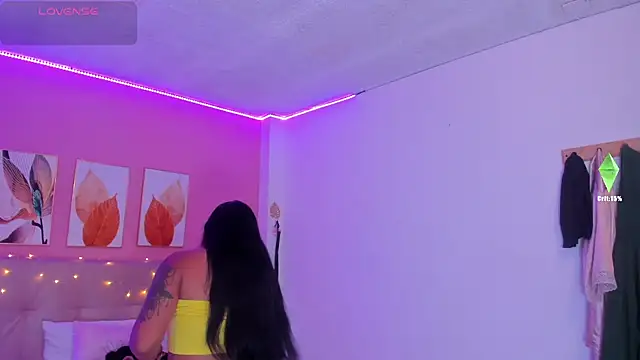 Molly h0t online show from 12-20-25, 12:52