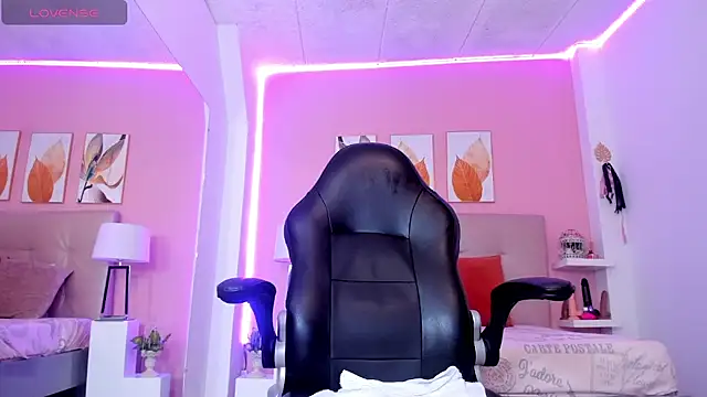 Molly h0t online show from 04-16-26, 07:47