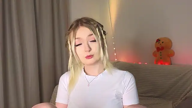 minigirl online show from 02-06-26, 04:03