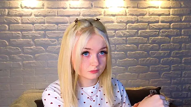 minigirl online show from 03-23-25, 04:05