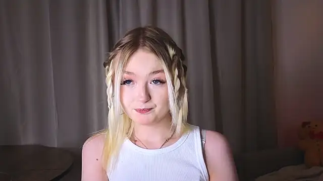 minigirl online show from 02-05-26, 02:02