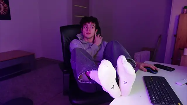 Brad Holloway online show from 11-30-25, 06:36