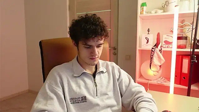 Brad Holloway online show from 12-04-25, 03:11