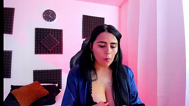 hannarusso online show from 10-08-25, 09:04