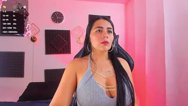 hannarusso online show from 11-22-25, 07:57