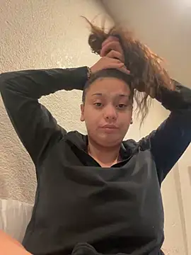hoesluvcedes online show from 05-29-26, 09:37