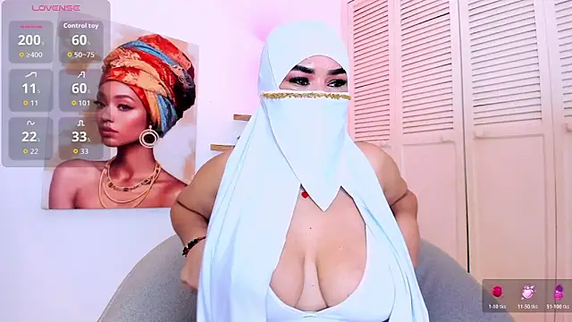 Layla arabelle online show from 02-07-26, 07:00