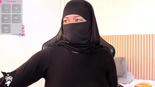 Layla arabelle online show from 05-27-26, 03:08