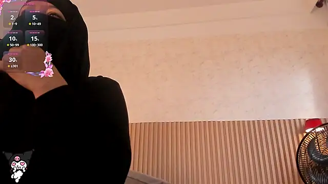Layla arabelle online show from 05-29-26, 07:53