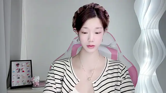 Gogo-888 online show from 12-17-25, 09:25