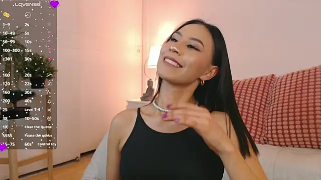 Valen ross  online show from 09-17-25, 10:45