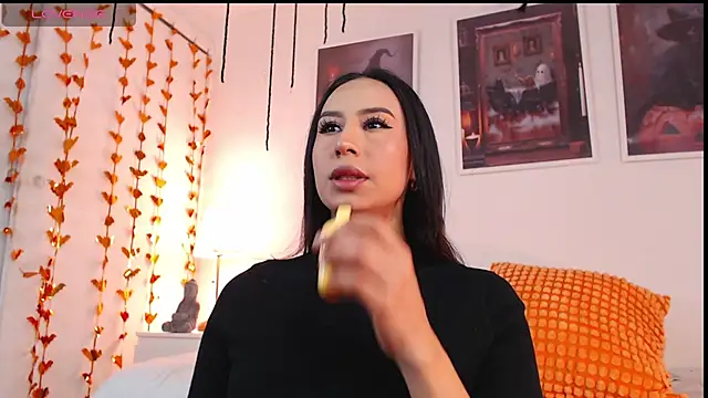 Valen ross  online show from 10-06-25, 09:15