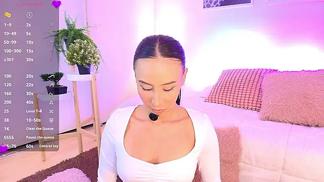 Valen ross  online show from 03-17-26, 09:29