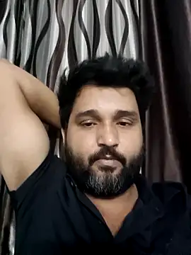 Snapshot of John96999 chatting on 05-25-26, 10:47 John96999 online show from 05-25-26, 10:47
