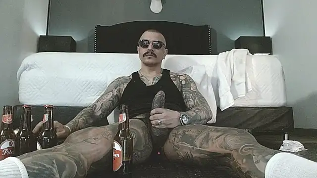 danilog515 online show from 12-16-25, 06:17