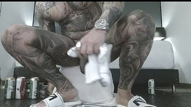 danilog515 online show from 11-04-25, 06:11