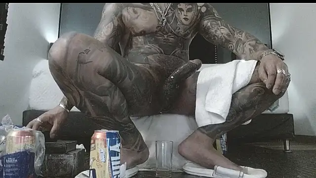 danilog515 online show from 11-18-25, 07:28