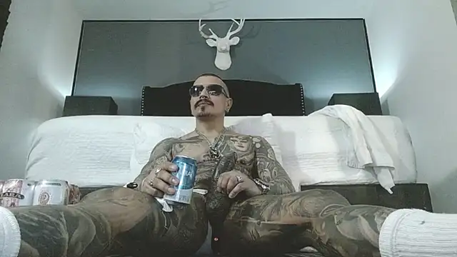 danilog515 online show from 04-12-26, 11:41