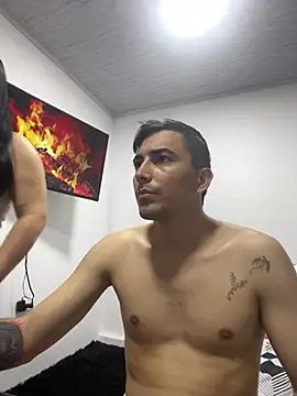 pareja curiosa19 online show from 01-10-26, 01:56