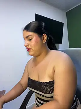 pareja curiosa19 online show from 06-06-26, 01:22