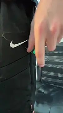 bwcizThrobbing online show from 01-11-26, 12:01