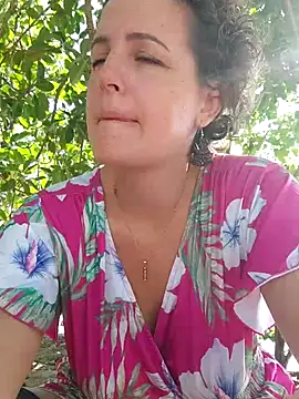 emiliemilf online show from 04-01-26, 06:16