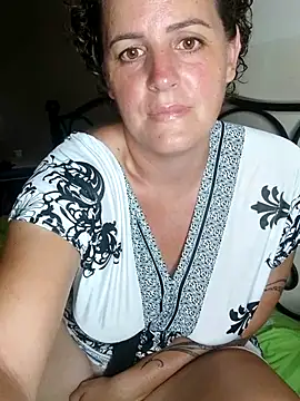 Snapshot of emiliemilf chatting on 02-22-26, 07:44 emiliemilf online show from 02-22-26, 07:44