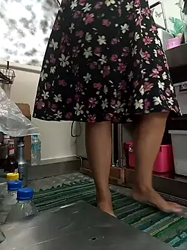 emiliemilf online show from 03-06-26, 05:19