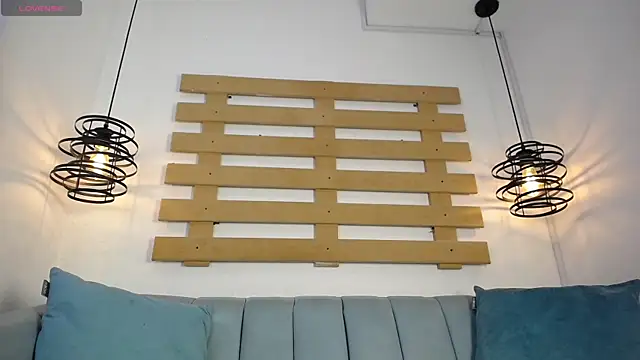 Andy Leex online show from 12-15-25, 07:41