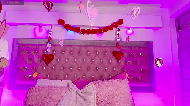 Snapshot of Andy_Leex chatting on 02-22-26, 08:10 Andy Leex online show from 02-22-26, 08:10