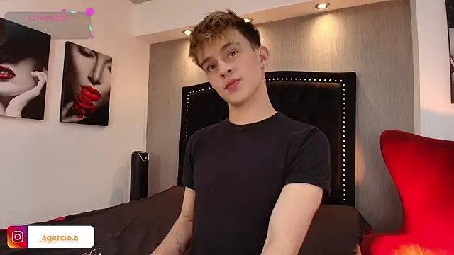 LiamWildx20 online show from 01-10-26, 04:41