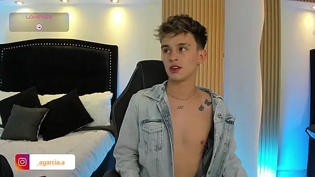 LiamWildx20 online show from 05-12-26, 09:32