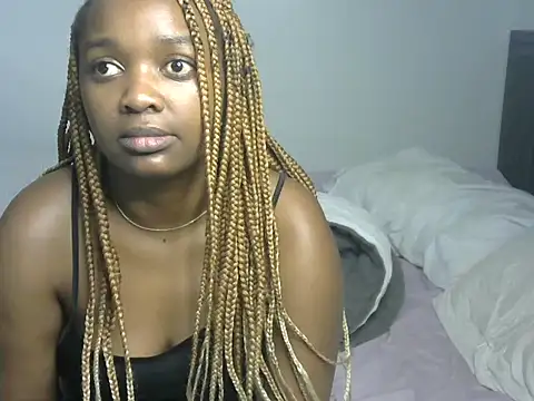 Snapshot of Aurora_Angel chatting on 10-16-25, 03:04 Aurora Angel online show from 10-16-25, 03:04