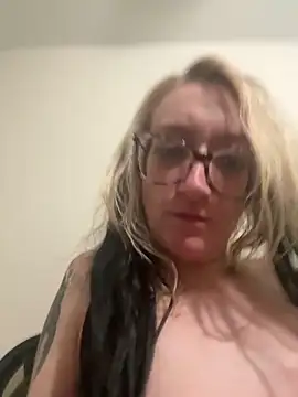 Kittaekatt online show from 02-21-26, 12:40