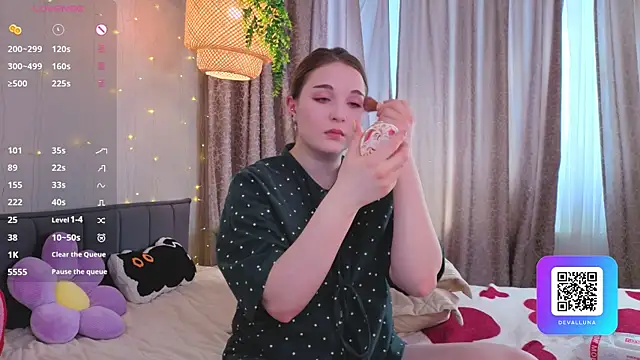 ConstanceHelms online show from 04-08-26, 05:09