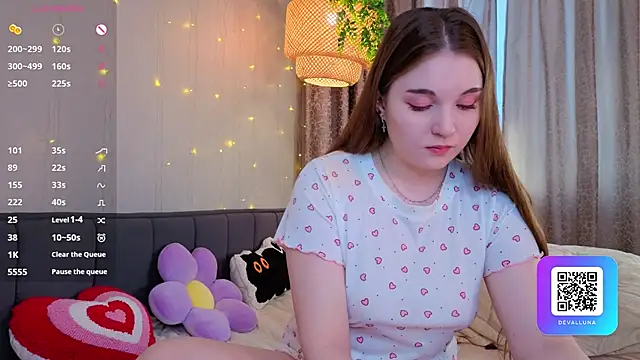 ConstanceHelms online show from 04-16-26, 05:08