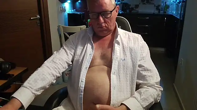 JamesBauer online show from 03-06-26, 04:18