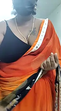 Snapshot of poojaa-rani chatting on 03-19-25, 10:42 poojaa-rani online show from 03-19-25, 10:42