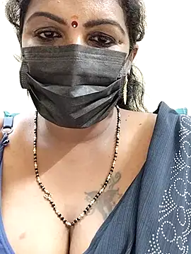 Snapshot of poojaa-rani chatting on 03-17-25, 07:48 poojaa-rani online show from 03-17-25, 07:48
