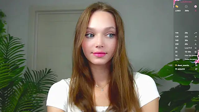 Snapshot of Sweet_Piece chatting on 09-12-25, 03:45 Sweet Piece online show from 09-12-25, 03:45